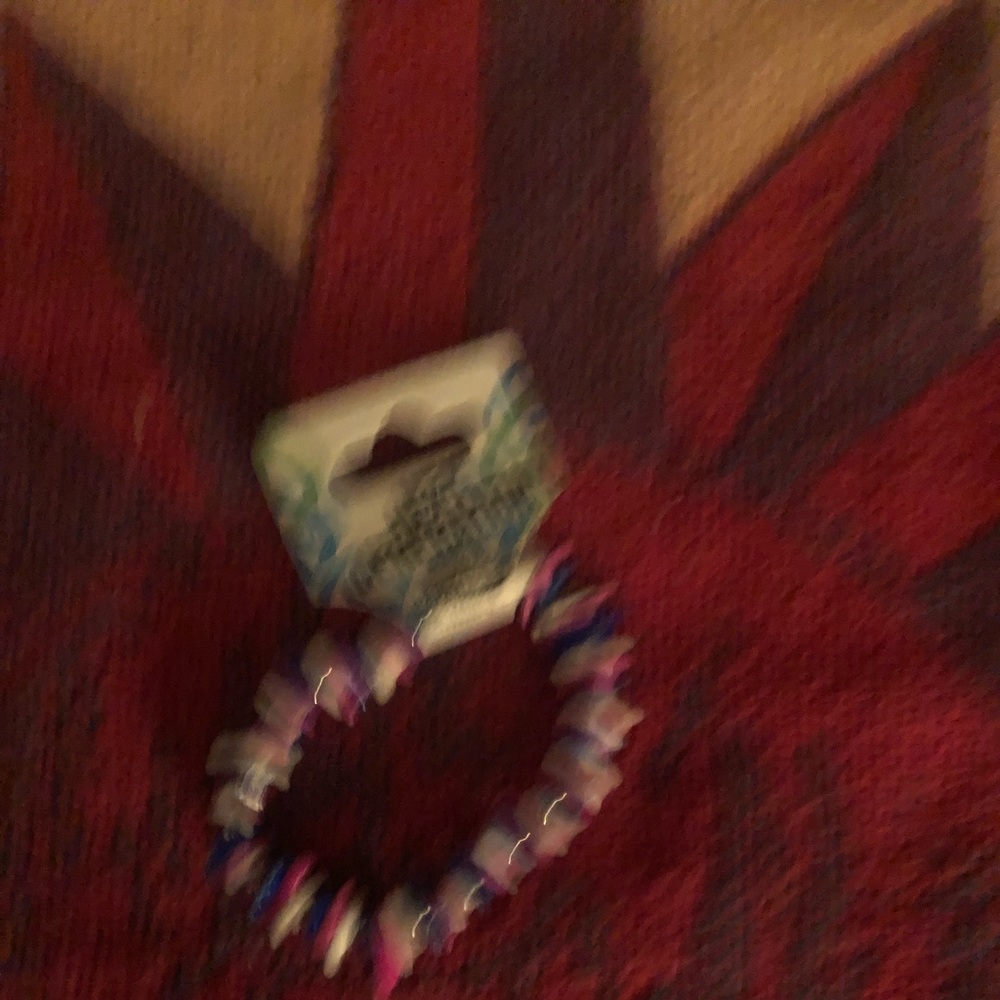 Bracelets - Picture 2 of 2